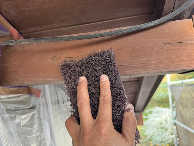 木部塗装で下地処理